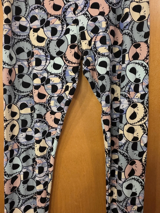 LuLaRoe Pants - LulaRoe Jack Skellington Nightmare Before Christmas (Tall And Curvy) Leggings
